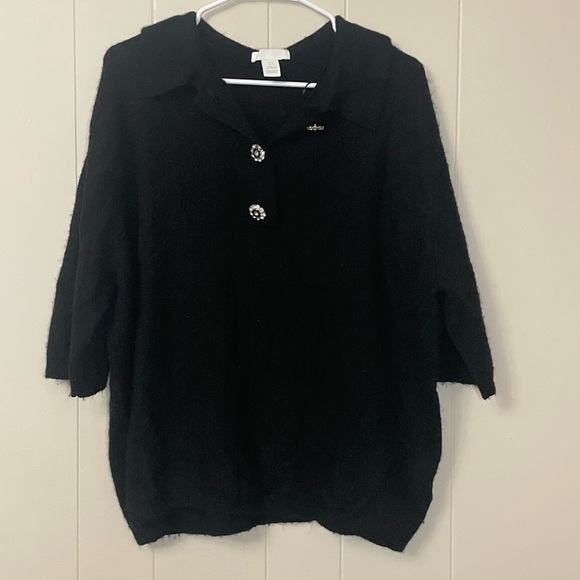 Elegant Black Women's Sweater - Picture 1 of 6